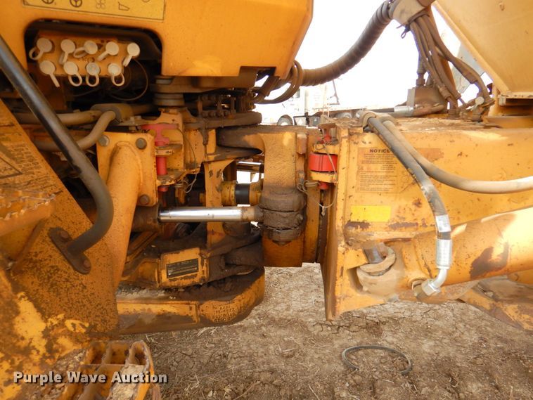 image for item DN1280 2004 Caterpillar 730  haul truck