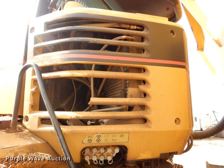 image for item DN1280 2004 Caterpillar 730  haul truck