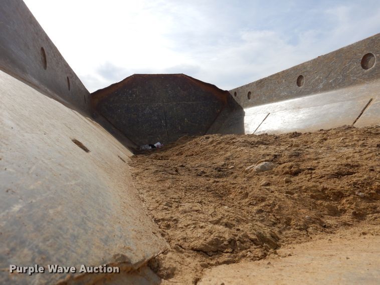 image for item DN1280 2004 Caterpillar 730  haul truck