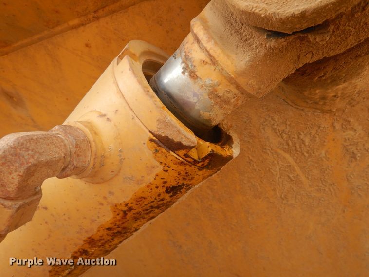 image for item DN1280 2004 Caterpillar 730  haul truck