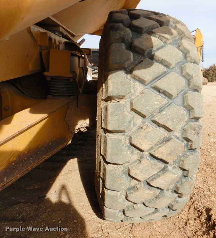 image for item DN1280 2004 Caterpillar 730  haul truck