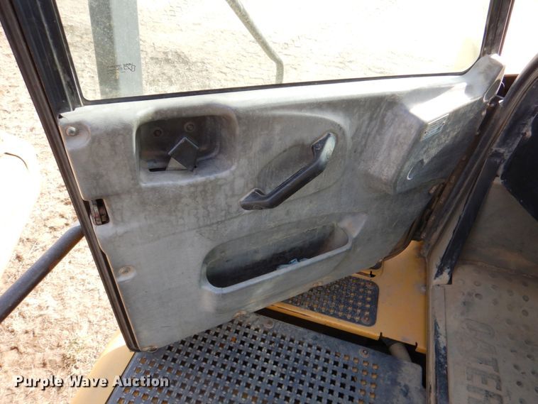 image for item DN1281 2008 Caterpillar 740  haul truck