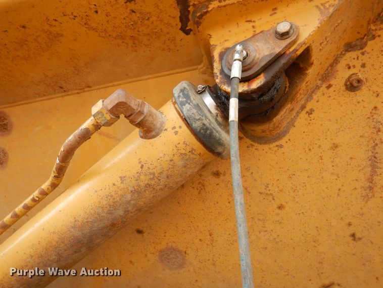 image for item DN1282 2007 Caterpillar 740  haul truck