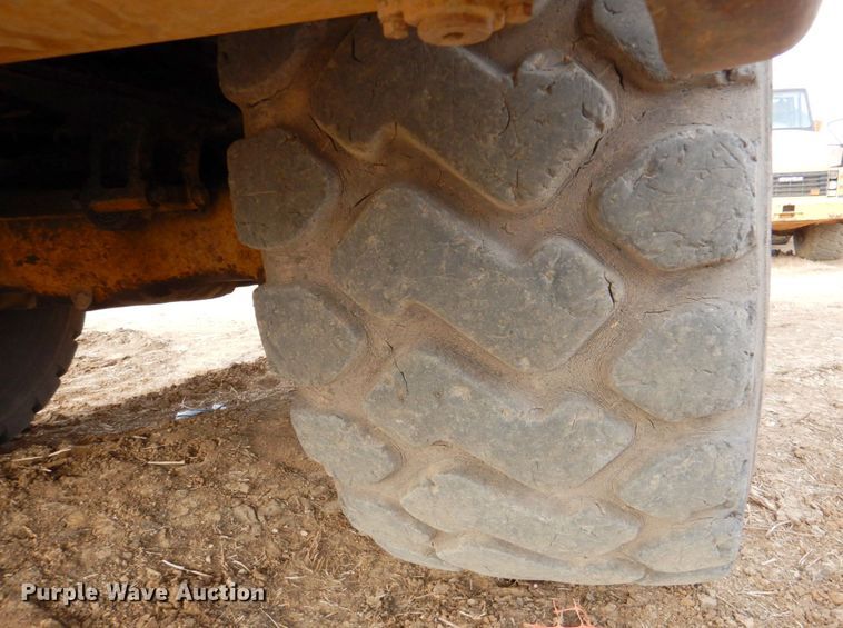 image for item DN1282 2007 Caterpillar 740  haul truck