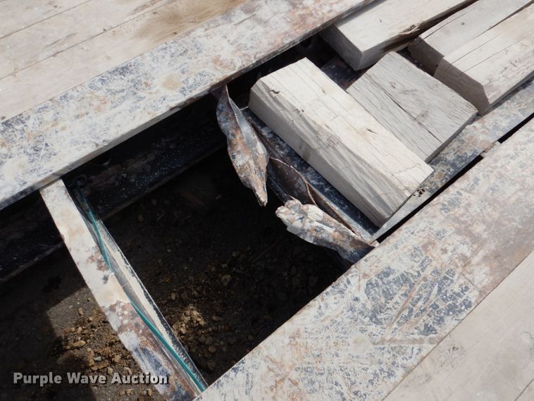 image for item DN1286 2014 Trail King TK110HDB+533  lowboy equipment trailer