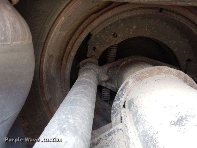 image for item DN1286 2014 Trail King TK110HDB+533  lowboy equipment trailer