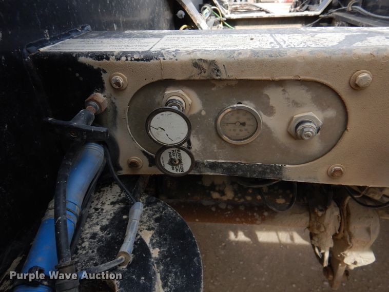 image for item DN1286 2014 Trail King TK110HDB+533  lowboy equipment trailer