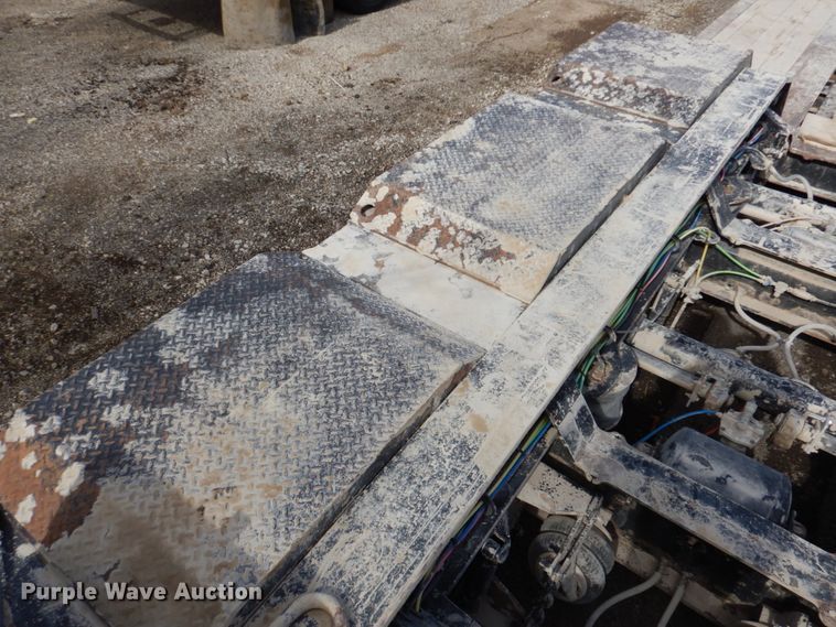 image for item DN1286 2014 Trail King TK110HDB+533  lowboy equipment trailer