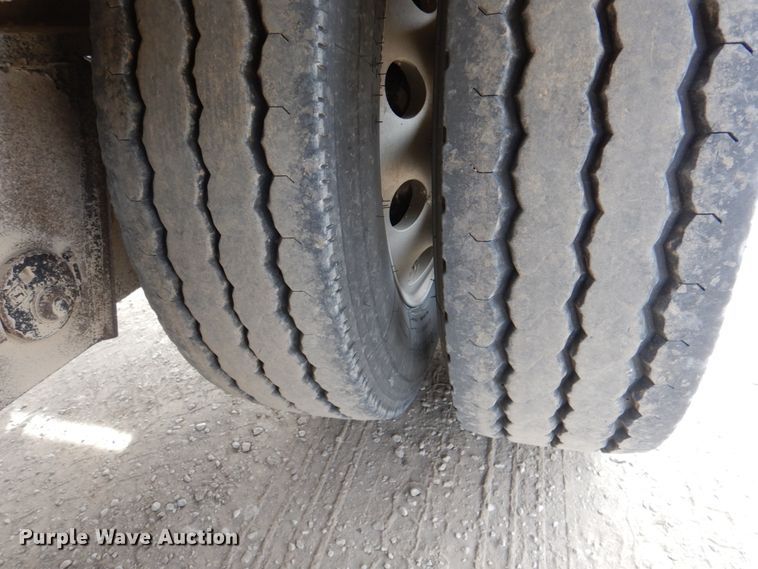 image for item DN1286 2014 Trail King TK110HDB+533  lowboy equipment trailer