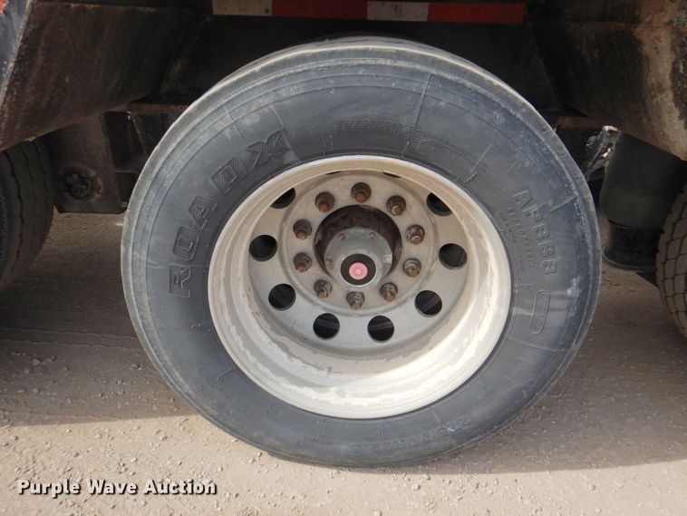 image for item DN1286 2014 Trail King TK110HDB+533  lowboy equipment trailer