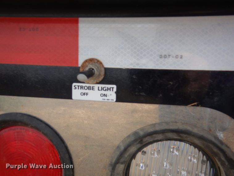 image for item DN1286 2014 Trail King TK110HDB+533  lowboy equipment trailer