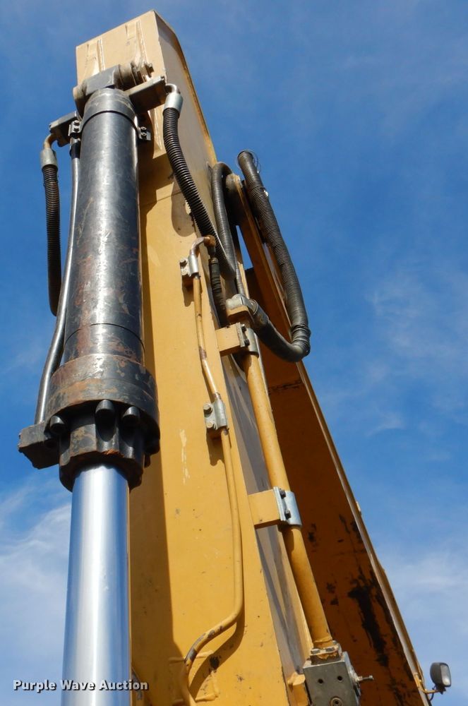 image for item DN1288 2007 Caterpillar 330DL  excavator