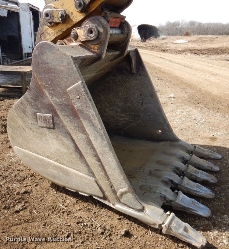 image for item DN1288 2007 Caterpillar 330DL  excavator