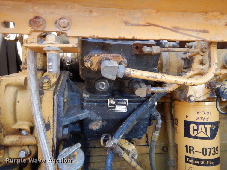 image for item DN1338 1990 Caterpillar 815B  soil compactor
