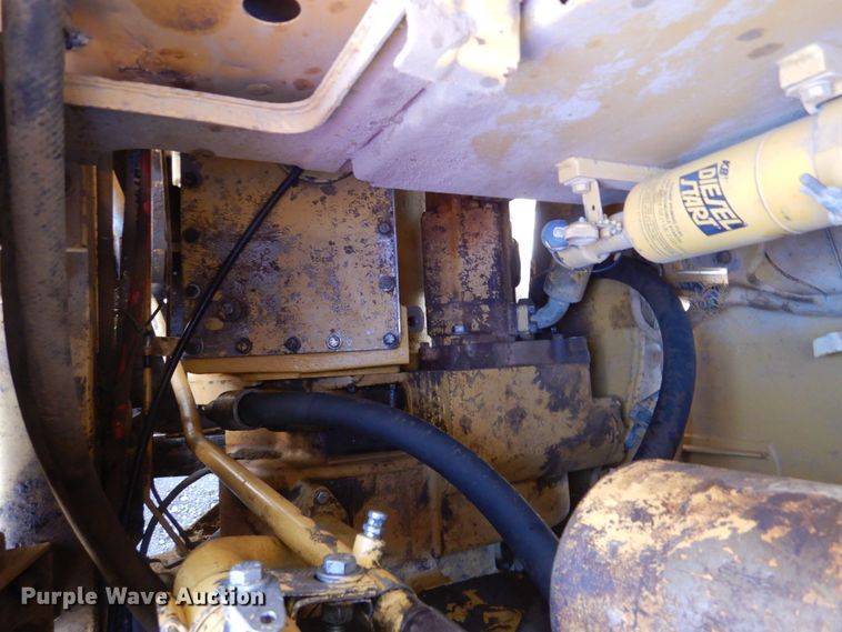 image for item DN1338 1990 Caterpillar 815B  soil compactor