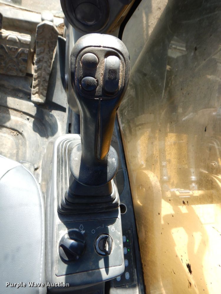 image for item DN1341 2008 Caterpillar 330DL  excavator