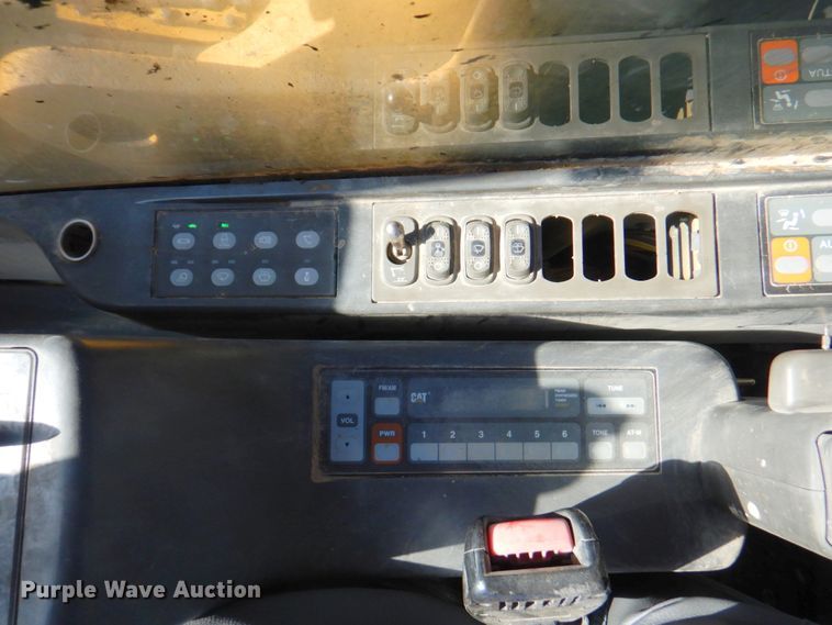 image for item DN1341 2008 Caterpillar 330DL  excavator