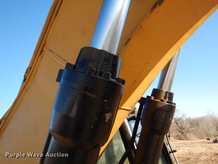 image for item DN1341 2008 Caterpillar 330DL  excavator