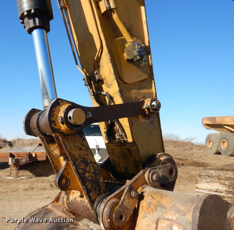 image for item DN1341 2008 Caterpillar 330DL  excavator