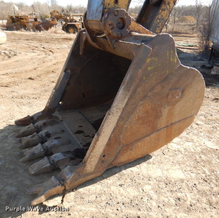 image for item DN1341 2008 Caterpillar 330DL  excavator