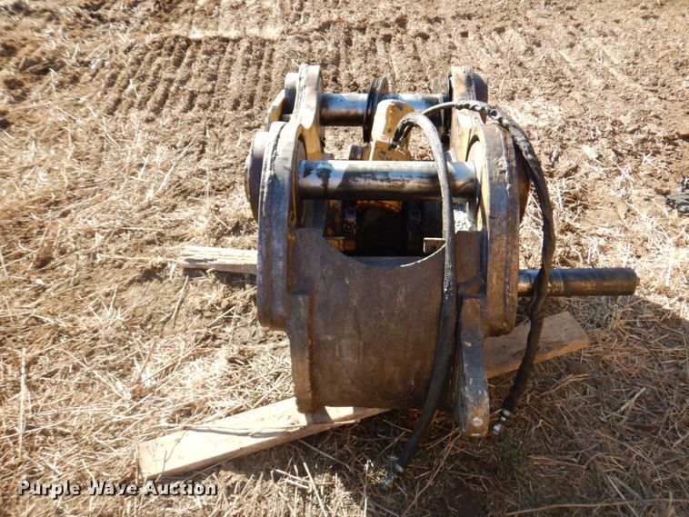 image for item DN1341 2008 Caterpillar 330DL  excavator