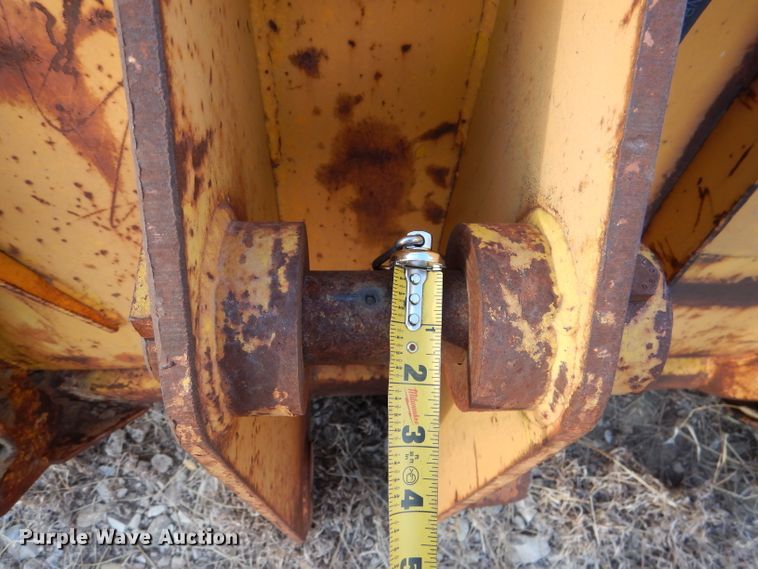 image for item DR0856 Drott  76" W four-in-one bucket