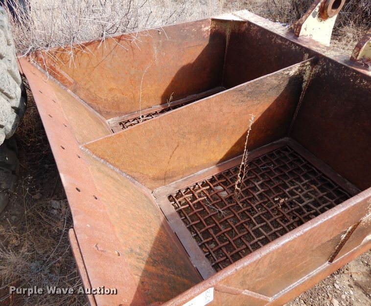 image for item DR1096 Excavator bucket