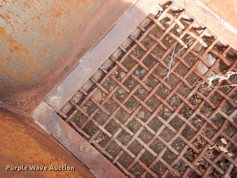 image for item DR1096 Excavator bucket