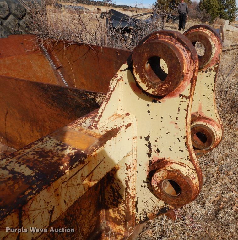 image for item DR1096 Excavator bucket