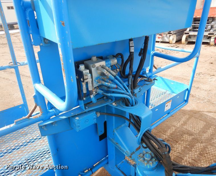 image for item DR1106 2008 Genie Z-135  boom lift