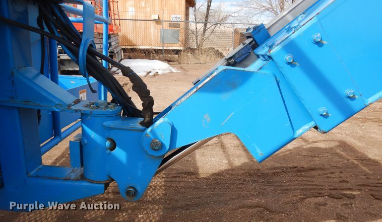 image for item DR1106 2008 Genie Z-135  boom lift