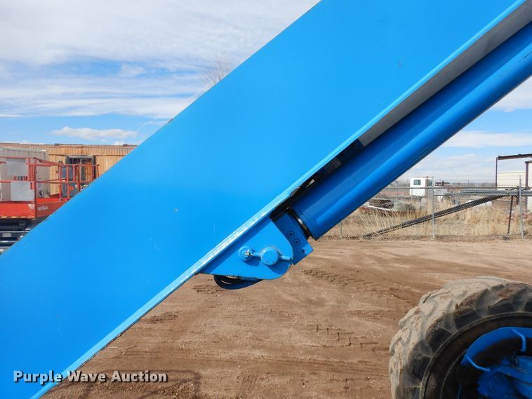 image for item DR1106 2008 Genie Z-135  boom lift