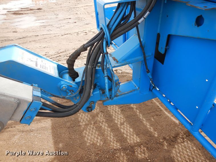 image for item DR1106 2008 Genie Z-135  boom lift