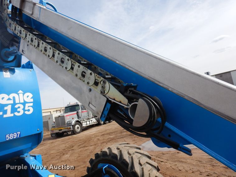 image for item DR1106 2008 Genie Z-135  boom lift