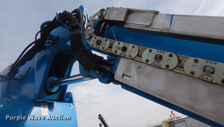 image for item DR1106 2008 Genie Z-135  boom lift
