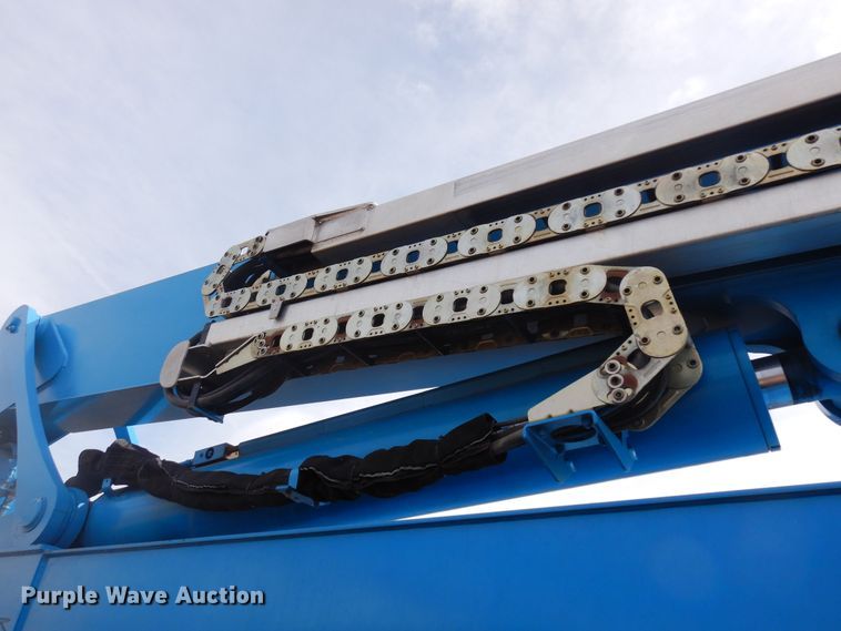 image for item DR1106 2008 Genie Z-135  boom lift