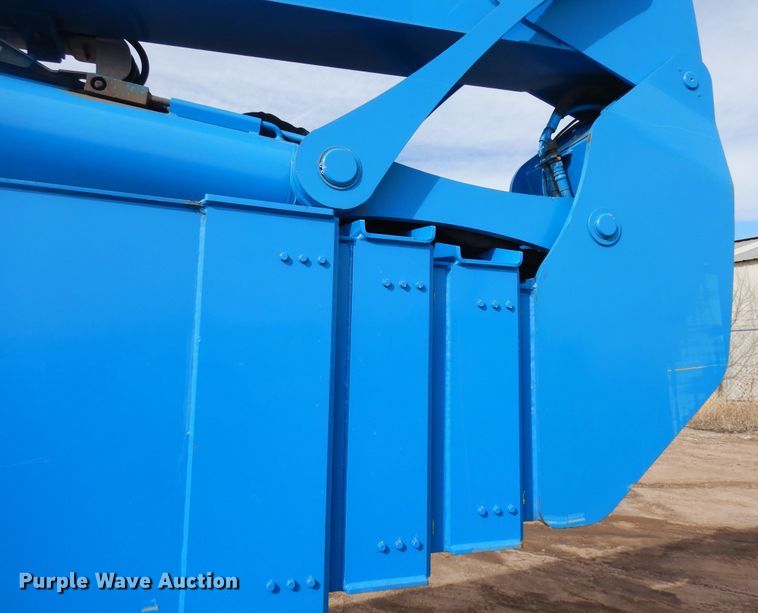 image for item DR1106 2008 Genie Z-135  boom lift