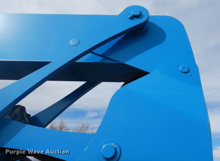 image for item DR1106 2008 Genie Z-135  boom lift