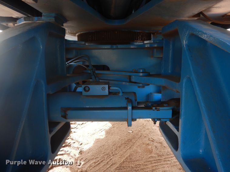 image for item DR1106 2008 Genie Z-135  boom lift