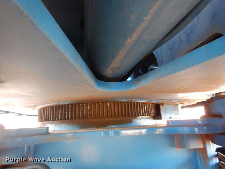 image for item DR1106 2008 Genie Z-135  boom lift