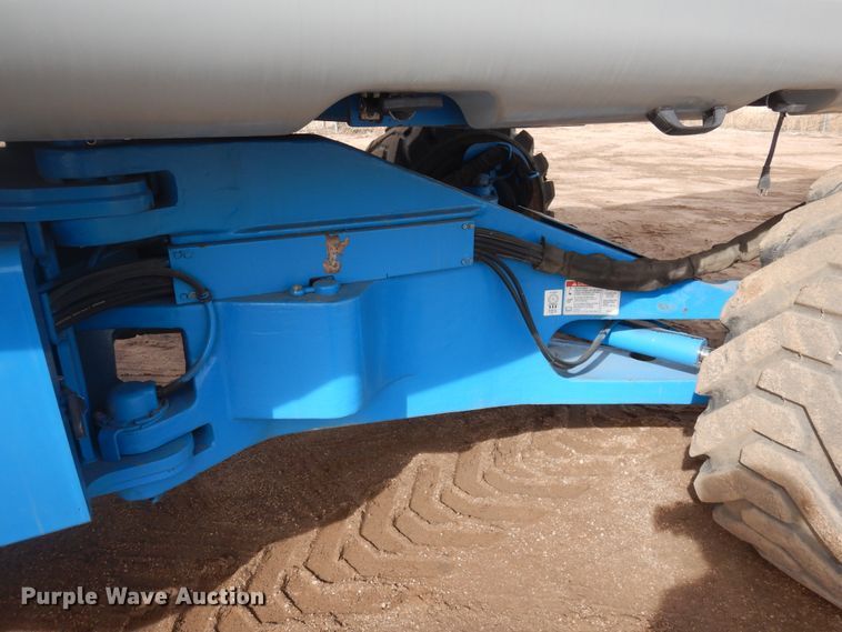 image for item DR1106 2008 Genie Z-135  boom lift