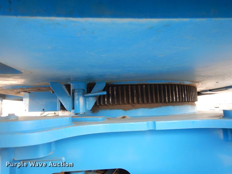 image for item DR1106 2008 Genie Z-135  boom lift