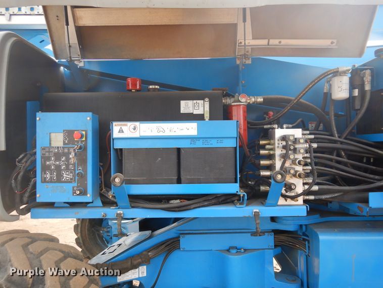 image for item DR1106 2008 Genie Z-135  boom lift