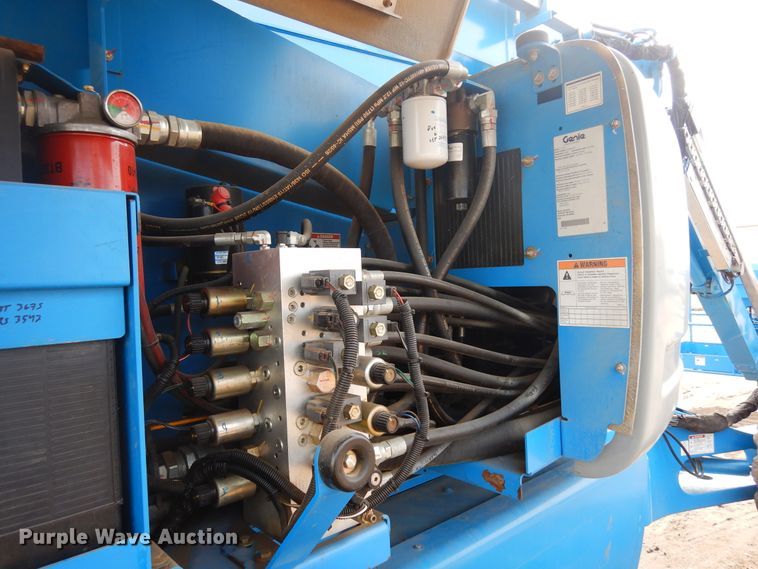 image for item DR1106 2008 Genie Z-135  boom lift