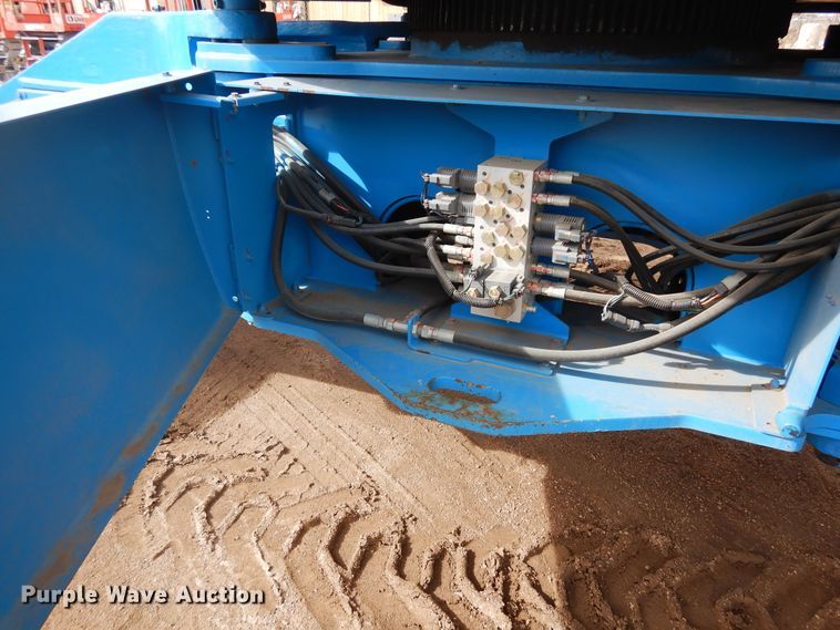 image for item DR1106 2008 Genie Z-135  boom lift