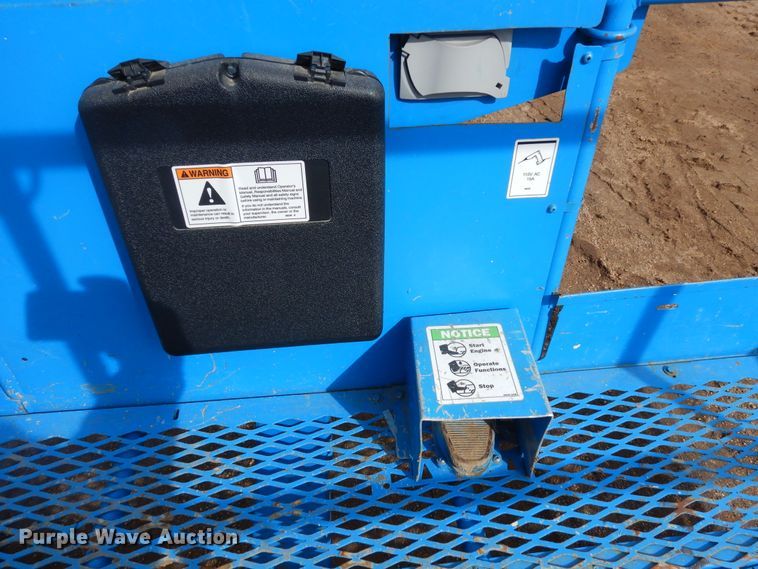 image for item DR1106 2008 Genie Z-135  boom lift