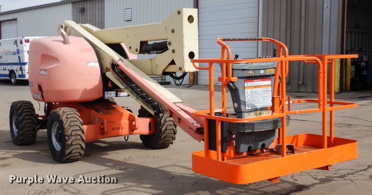 image for item DR1109 2001 JLG 450A  boom lift