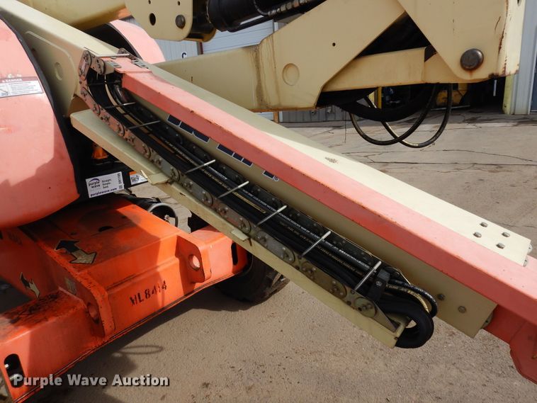 image for item DR1109 2001 JLG 450A  boom lift
