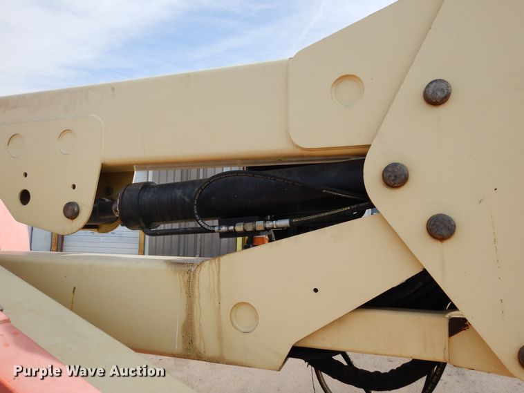 image for item DR1109 2001 JLG 450A  boom lift