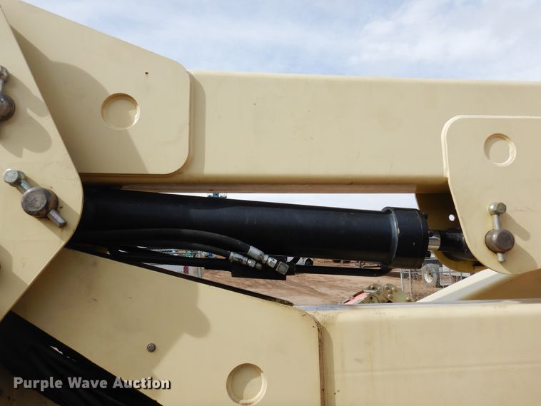 image for item DR1109 2001 JLG 450A  boom lift